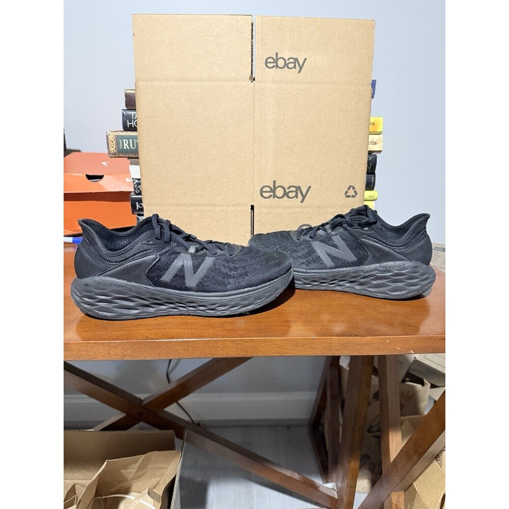 New Balance Women's Fresh Foam More v2 Size 11 B Triple Black |WMORTB2|